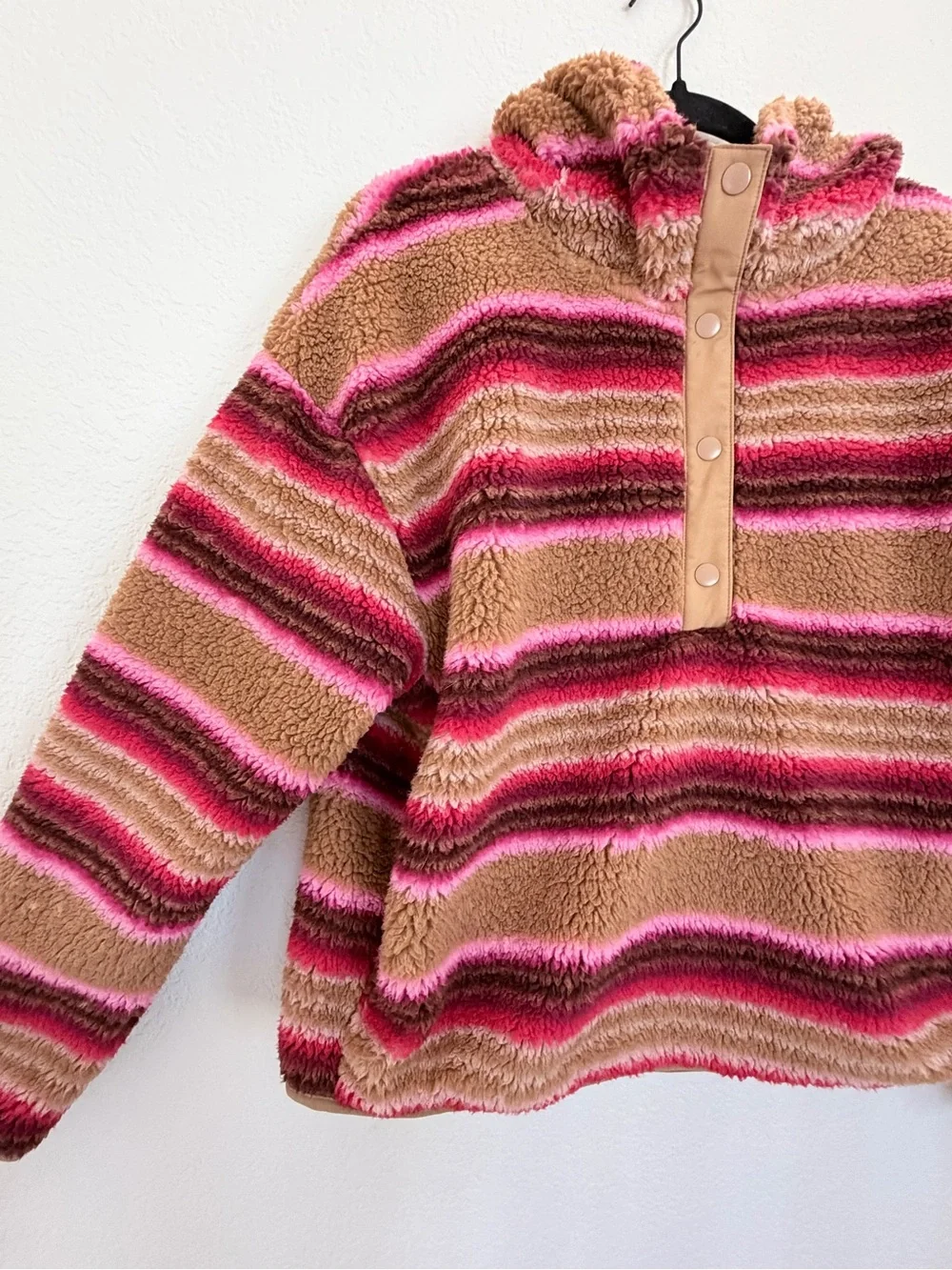 Eddie Bauer chill out fleece hoodie